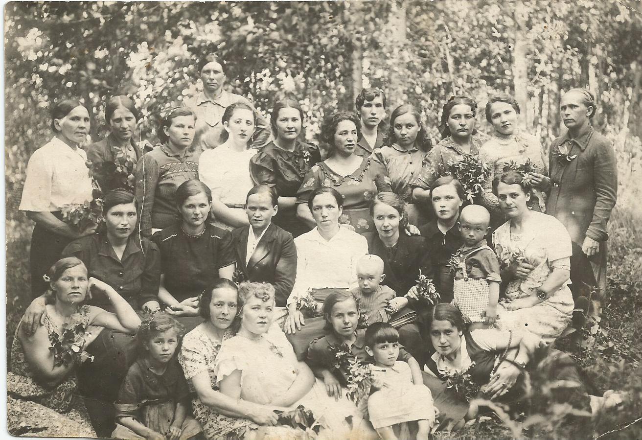 работники столовой ОРСА завод 297 24 июня 1944